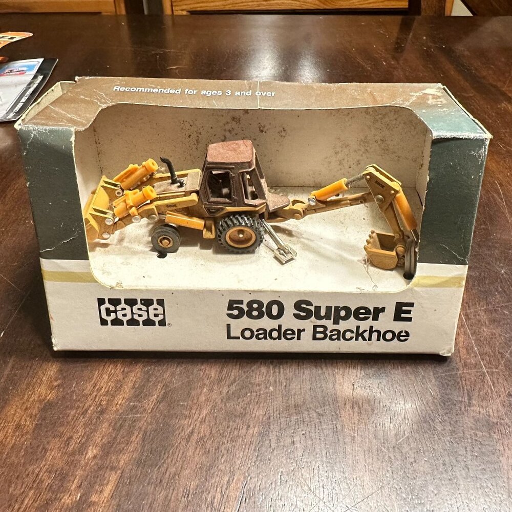Case 580 Super E Loader Backhoe Die-Cast Model